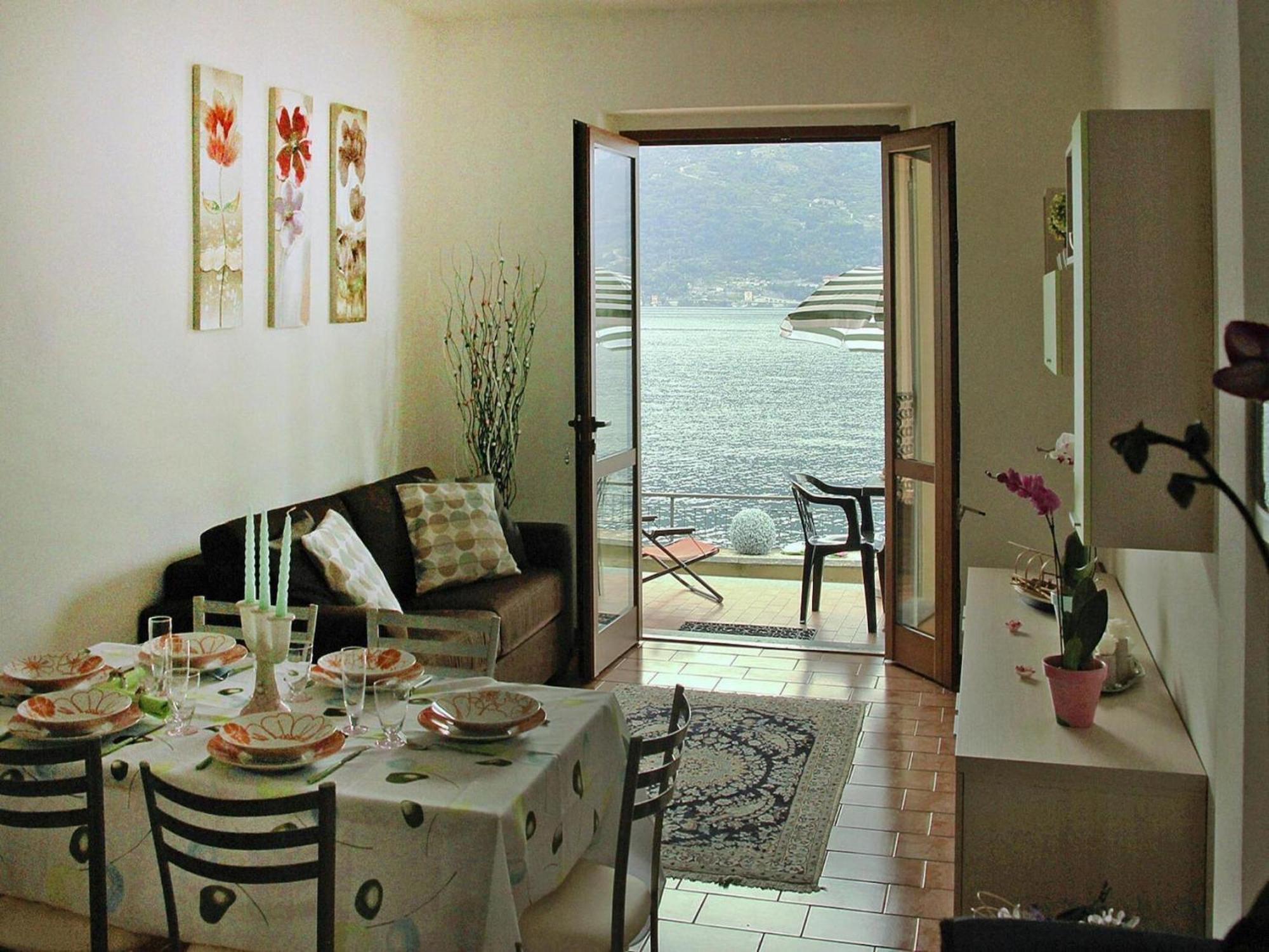 Apartments Paganini Lezzeno Bagian luar foto